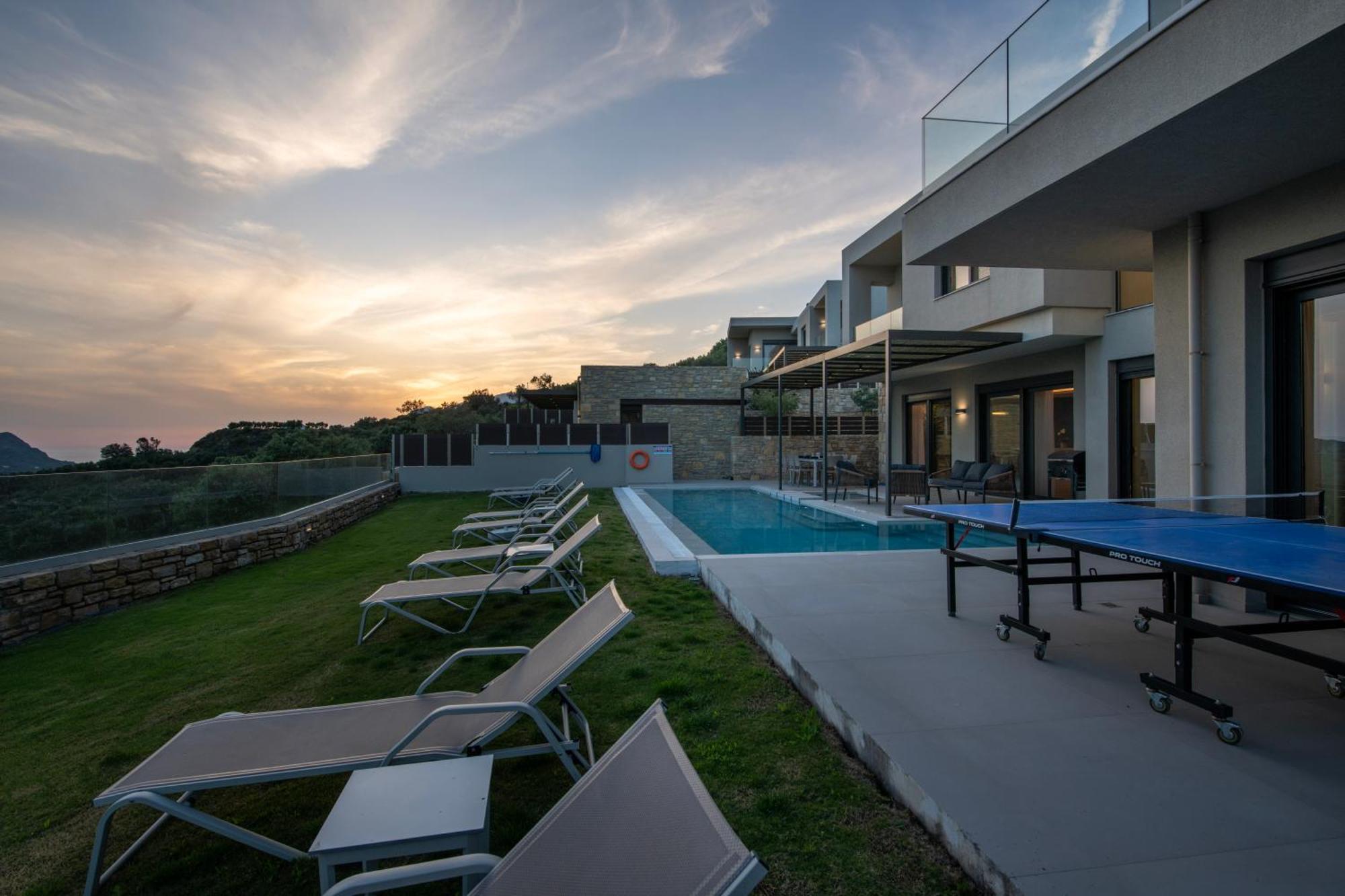 Porti Villas Aphrodite Asomatoi 外观 照片